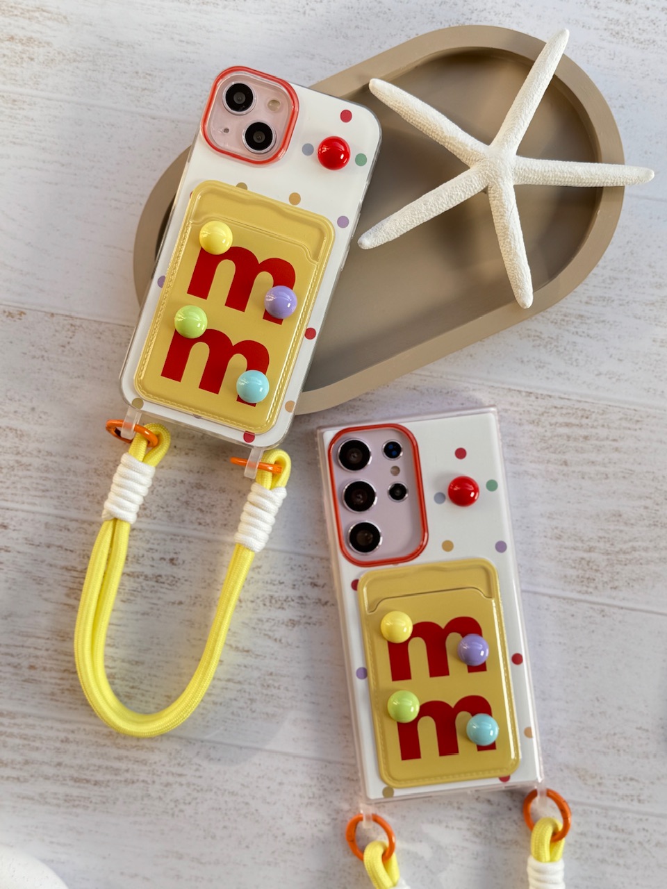 قاب M&M'S جاکارتی با بند آیفون و سامسونگ (کدC1834)