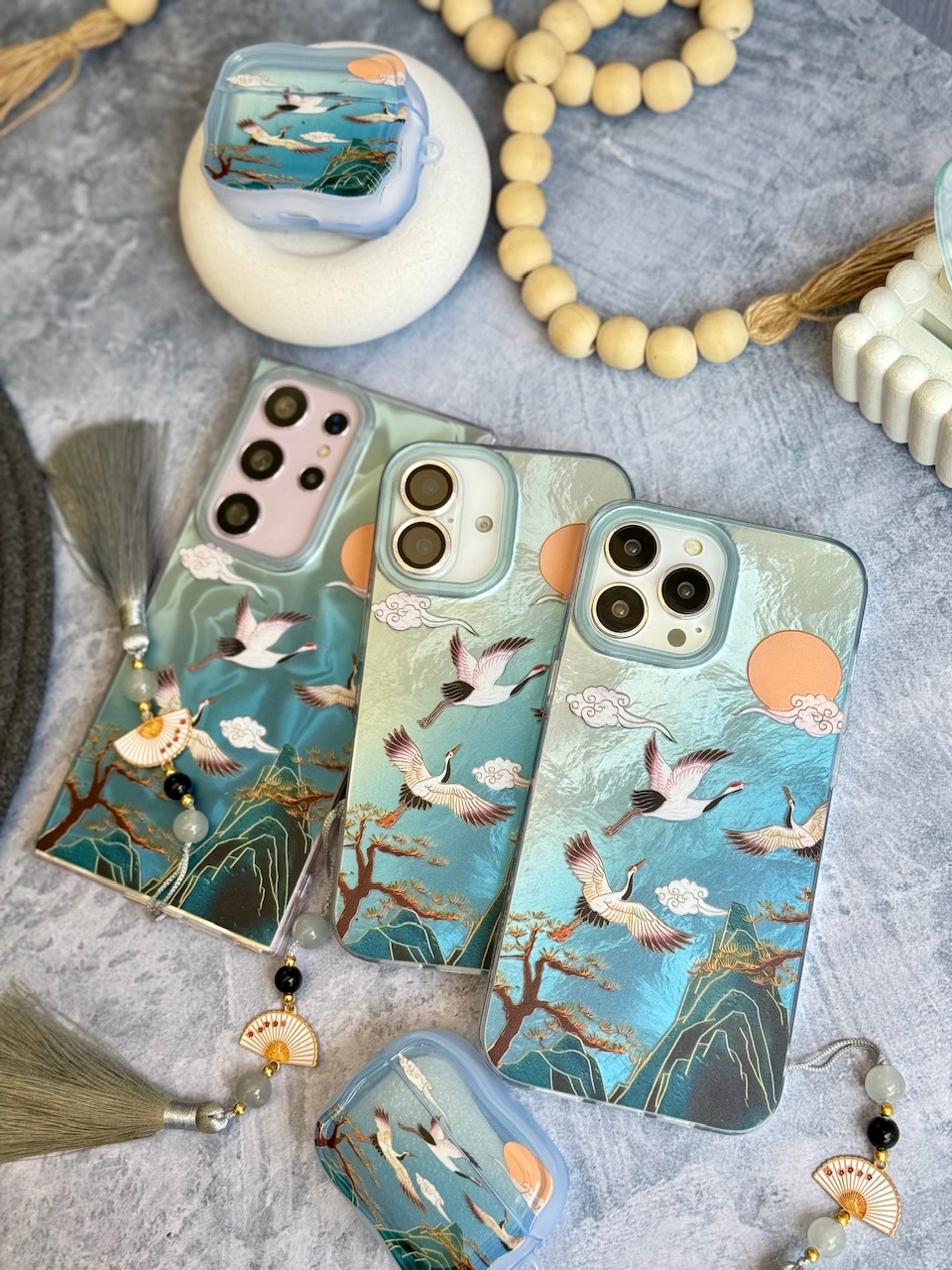 قاب رقص دُرنا همراه با آویز آیفون ، سامسونگ ، شیائومی (کدC2033)