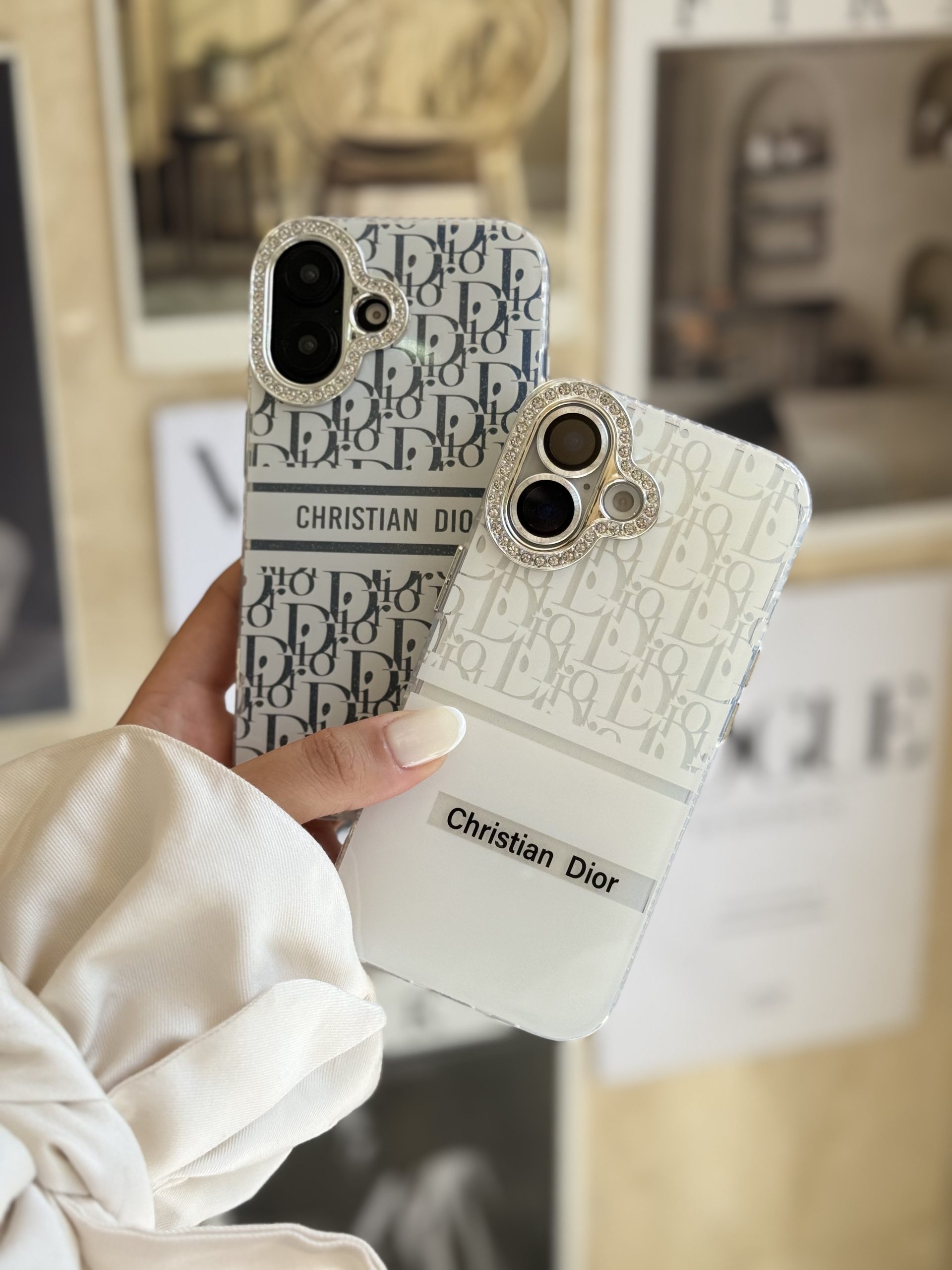 قاب White Christian Dior دور لنز نگین آیفون (کدC2076)